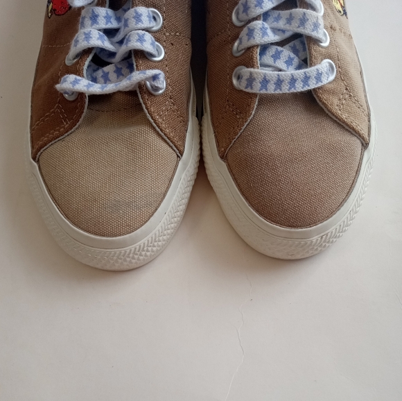 Converse Sky High Farm Strawberry Moon Women's Sneakers 7.5 - Picture 3 of 10